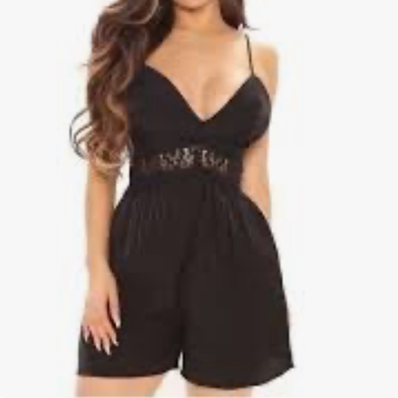 Love Tree Pants - Love Tree Black Sleeveless Romper V-Neck